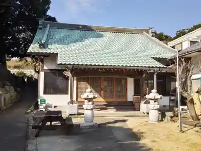 西方寺の本殿・本堂
