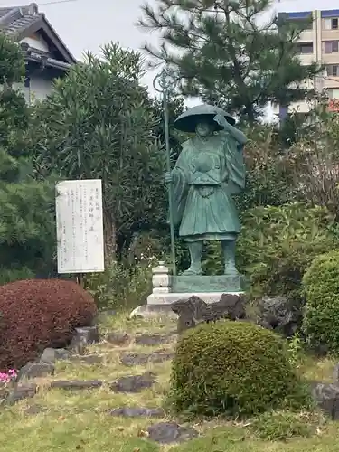 長泉寺の像