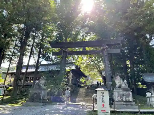 諏訪大社上社前宮の鳥居