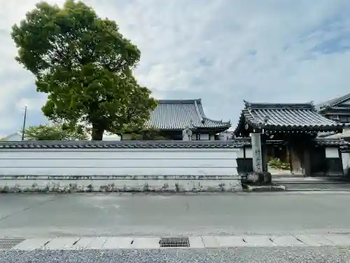浄土寺の{uncategorized: "未分類", other: "その他", undefined: "問題あり", building: "その他建物", grave: "お墓", sacred_gate: "鳥居", guardian: "狛犬", statue: "像", buddha: "仏像", history: "歴史", nature: "自然", garden: "庭園", animal: "動物", pagoda: "塔", temizu: "手水舎", mountain_gate: "山門・神門", sanctuary: "本殿・本堂", subordinate: "末社・摂社", art: "芸術", scenery: "景色", jizo: "地蔵", ema: "絵馬", goshuin: "御朱印", omikuji: "おみくじ", items: "授与品その他", amulet: "お守り", goshuincho: "御朱印帳", eats: "食事", festival: "お祭り", votive_dance: "神楽", shichigosan: "七五三参", wedding: "結婚式", experience: "体験その他", initially: "初詣", around: "周辺", anti_infection: "感染症対策"}