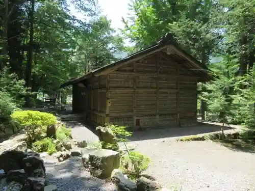 南宮神社の本殿