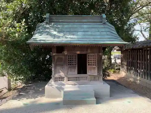 諏訪神社の末社・摂社