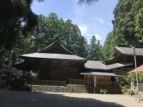 山住神社の本殿