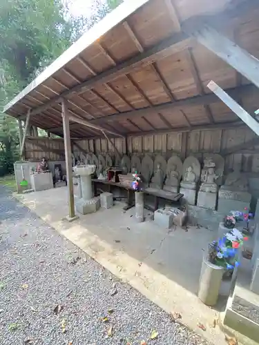 大本山誕生院  の地蔵