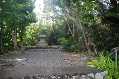 月ヶ岡神社の末社・摂社