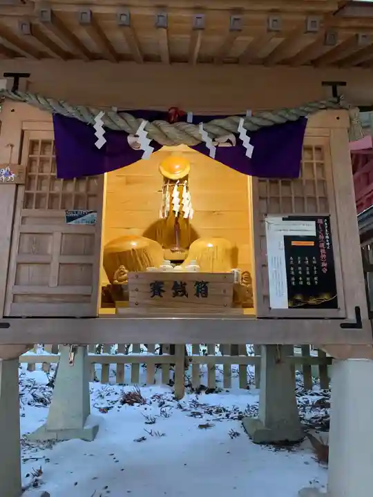 鳥谷崎神社の末社・摂社