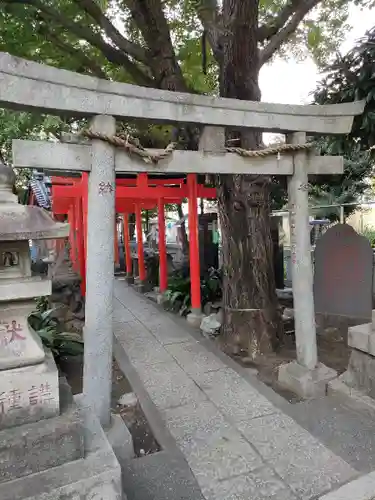 千種稲荷神社の鳥居