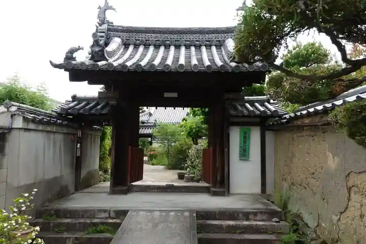 璉珹寺の山門・神門