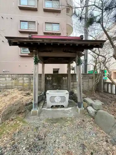 海神社の{uncategorized: "未分類", other: "その他", undefined: "問題あり", building: "その他建物", grave: "お墓", sacred_gate: "鳥居", guardian: "狛犬", statue: "像", buddha: "仏像", history: "歴史", nature: "自然", garden: "庭園", animal: "動物", pagoda: "塔", temizu: "手水舎", mountain_gate: "山門・神門", sanctuary: "本殿・本堂", subordinate: "末社・摂社", art: "芸術", scenery: "景色", jizo: "地蔵", ema: "絵馬", goshuin: "御朱印", omikuji: "おみくじ", items: "授与品その他", amulet: "お守り", goshuincho: "御朱印帳", eats: "食事", festival: "お祭り", votive_dance: "神楽", shichigosan: "七五三参", wedding: "結婚式", experience: "体験その他", initially: "初詣", around: "周辺", anti_infection: "感染症対策"}
