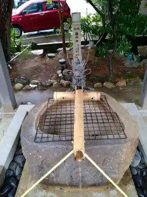 三社神社の手水舎