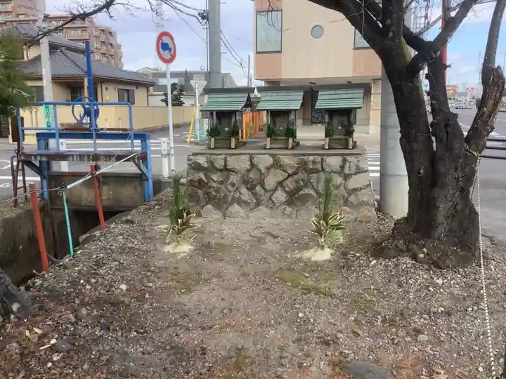 三社(津島神社・秋葉神社・南宮大社)の本殿・本堂