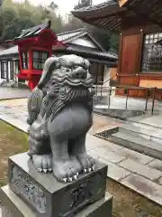 鷹日神社の狛犬