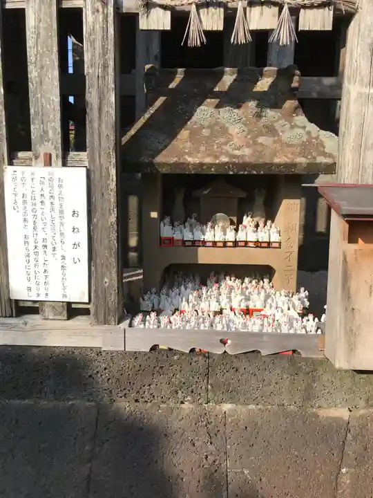 出世稻荷神社の末社・摂社
