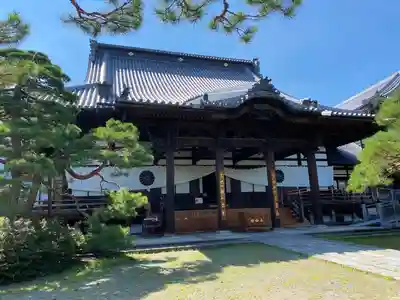 善光寺大勧進の本殿・本堂