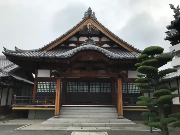 眞光寺の本殿・本堂