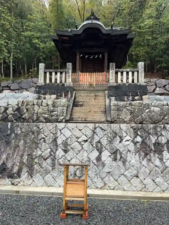 恩徳寺の{uncategorized: "未分類", other: "その他", undefined: "問題あり", building: "その他建物", grave: "お墓", sacred_gate: "鳥居", guardian: "狛犬", statue: "像", buddha: "仏像", history: "歴史", nature: "自然", garden: "庭園", animal: "動物", pagoda: "塔", temizu: "手水舎", mountain_gate: "山門・神門", sanctuary: "本殿・本堂", subordinate: "末社・摂社", art: "芸術", scenery: "景色", jizo: "地蔵", ema: "絵馬", goshuin: "御朱印", omikuji: "おみくじ", items: "授与品その他", amulet: "お守り", goshuincho: "御朱印帳", eats: "食事", festival: "お祭り", votive_dance: "神楽", shichigosan: "七五三参", wedding: "結婚式", experience: "体験その他", initially: "初詣", around: "周辺", anti_infection: "感染症対策"}