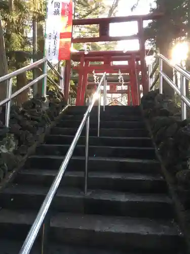 新屋山神社の鳥居