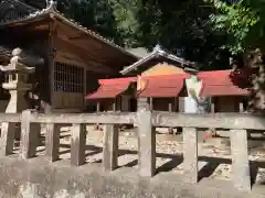 八劔神社の末社