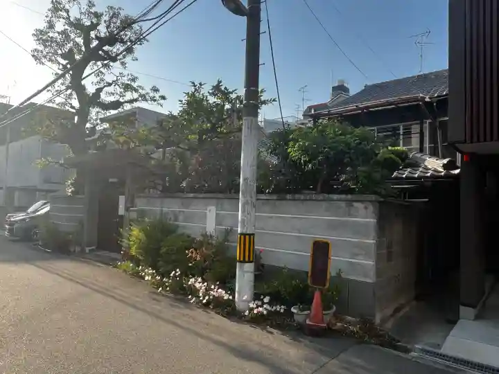 嘉兆寺の{uncategorized: "未分類", other: "その他", undefined: "問題あり", building: "その他建物", grave: "お墓", sacred_gate: "鳥居", guardian: "狛犬", statue: "像", buddha: "仏像", history: "歴史", nature: "自然", garden: "庭園", animal: "動物", pagoda: "塔", temizu: "手水舎", mountain_gate: "山門・神門", sanctuary: "本殿・本堂", subordinate: "末社・摂社", art: "芸術", scenery: "景色", jizo: "地蔵", ema: "絵馬", goshuin: "御朱印", omikuji: "おみくじ", items: "授与品その他", amulet: "お守り", goshuincho: "御朱印帳", eats: "食事", festival: "お祭り", votive_dance: "神楽", shichigosan: "七五三参", wedding: "結婚式", experience: "体験その他", initially: "初詣", around: "周辺", anti_infection: "感染症対策"}