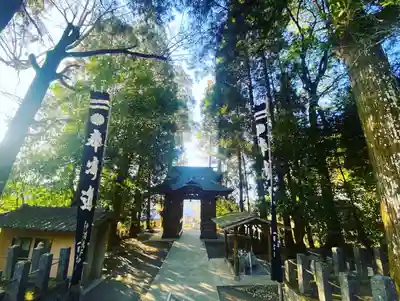 彦嶽宮の山門・神門