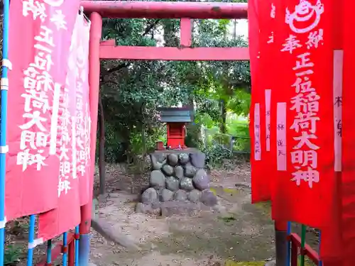 神明神社の末社