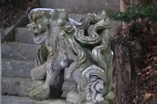 蟇目鹿島神社の狛犬