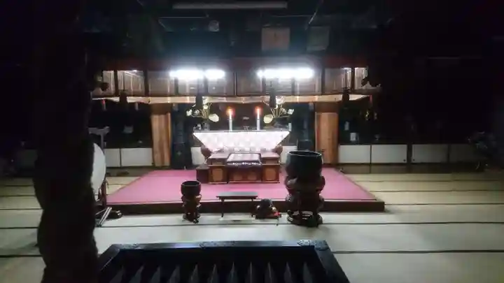 迫間不動尊の本殿・本堂