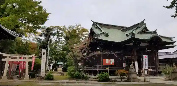 半田稲荷神社の本殿・本堂
