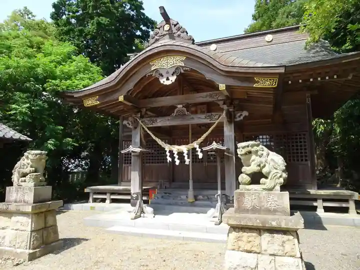 八剱神社の本殿・本堂