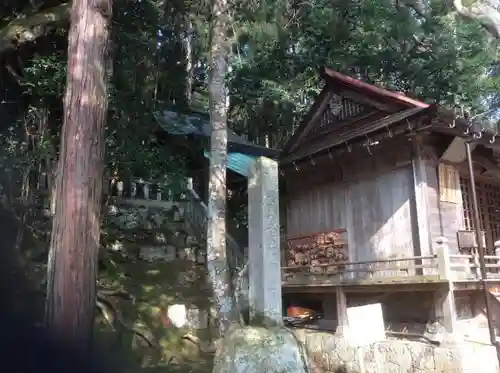 赤猪岩神社の本殿