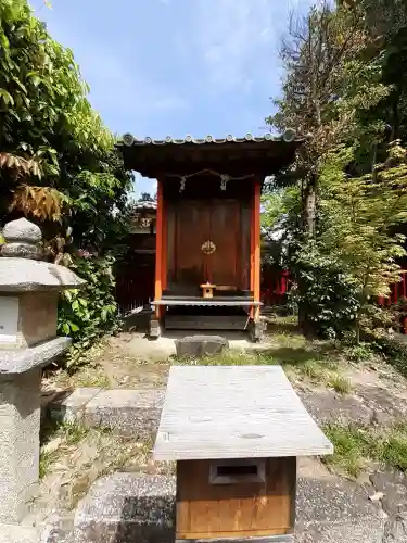 稲荷神社の{uncategorized: "未分類", other: "その他", undefined: "問題あり", building: "その他建物", grave: "お墓", sacred_gate: "鳥居", guardian: "狛犬", statue: "像", buddha: "仏像", history: "歴史", nature: "自然", garden: "庭園", animal: "動物", pagoda: "塔", temizu: "手水舎", mountain_gate: "山門・神門", sanctuary: "本殿・本堂", subordinate: "末社・摂社", art: "芸術", scenery: "景色", jizo: "地蔵", ema: "絵馬", goshuin: "御朱印", omikuji: "おみくじ", items: "授与品その他", amulet: "お守り", goshuincho: "御朱印帳", eats: "食事", festival: "お祭り", votive_dance: "神楽", shichigosan: "七五三参", wedding: "結婚式", experience: "体験その他", initially: "初詣", around: "周辺", anti_infection: "感染症対策"}