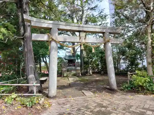 承文字八幡宮の{uncategorized: "未分類", other: "その他", undefined: "問題あり", building: "その他建物", grave: "お墓", sacred_gate: "鳥居", guardian: "狛犬", statue: "像", buddha: "仏像", history: "歴史", nature: "自然", garden: "庭園", animal: "動物", pagoda: "塔", temizu: "手水舎", mountain_gate: "山門・神門", sanctuary: "本殿・本堂", subordinate: "末社・摂社", art: "芸術", scenery: "景色", jizo: "地蔵", ema: "絵馬", goshuin: "御朱印", omikuji: "おみくじ", items: "授与品その他", amulet: "お守り", goshuincho: "御朱印帳", eats: "食事", festival: "お祭り", votive_dance: "神楽", shichigosan: "七五三参", wedding: "結婚式", experience: "体験その他", initially: "初詣", around: "周辺", anti_infection: "感染症対策"}