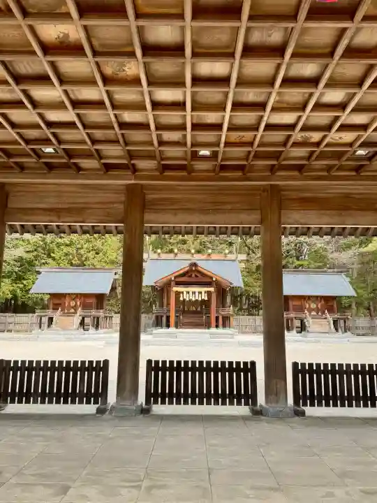 身曾岐神社の{uncategorized: "未分類", other: "その他", undefined: "問題あり", building: "その他建物", grave: "お墓", sacred_gate: "鳥居", guardian: "狛犬", statue: "像", buddha: "仏像", history: "歴史", nature: "自然", garden: "庭園", animal: "動物", pagoda: "塔", temizu: "手水舎", mountain_gate: "山門・神門", sanctuary: "本殿・本堂", subordinate: "末社・摂社", art: "芸術", scenery: "景色", jizo: "地蔵", ema: "絵馬", goshuin: "御朱印", omikuji: "おみくじ", items: "授与品その他", amulet: "お守り", goshuincho: "御朱印帳", eats: "食事", festival: "お祭り", votive_dance: "神楽", shichigosan: "七五三参", wedding: "結婚式", experience: "体験その他", initially: "初詣", around: "周辺", anti_infection: "感染症対策"}