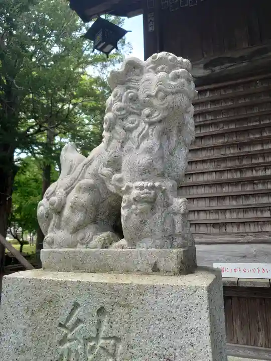 淺間神社(忍野八海)の狛犬