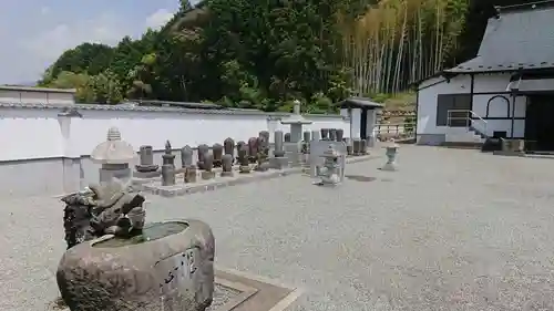 西安寺のお墓