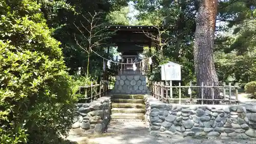 霊犬神社の本殿