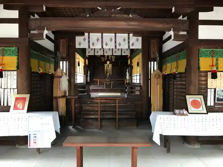 八宮神社の本殿・本堂