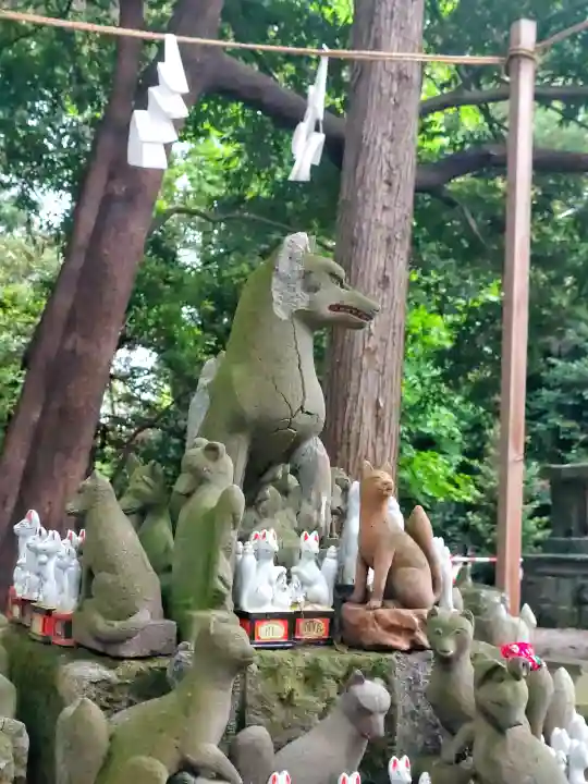 箭弓稲荷神社の{uncategorized: "未分類", other: "その他", undefined: "問題あり", building: "その他建物", grave: "お墓", sacred_gate: "鳥居", guardian: "狛犬", statue: "像", buddha: "仏像", history: "歴史", nature: "自然", garden: "庭園", animal: "動物", pagoda: "塔", temizu: "手水舎", mountain_gate: "山門・神門", sanctuary: "本殿・本堂", subordinate: "末社・摂社", art: "芸術", scenery: "景色", jizo: "地蔵", ema: "絵馬", goshuin: "御朱印", omikuji: "おみくじ", items: "授与品その他", amulet: "お守り", goshuincho: "御朱印帳", eats: "食事", festival: "お祭り", votive_dance: "神楽", shichigosan: "七五三参", wedding: "結婚式", experience: "体験その他", initially: "初詣", around: "周辺", anti_infection: "感染症対策"}