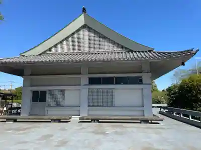 本立寺の{uncategorized: "未分類", other: "その他", undefined: "問題あり", building: "その他建物", grave: "お墓", sacred_gate: "鳥居", guardian: "狛犬", statue: "像", buddha: "仏像", history: "歴史", nature: "自然", garden: "庭園", animal: "動物", pagoda: "塔", temizu: "手水舎", mountain_gate: "山門・神門", sanctuary: "本殿・本堂", subordinate: "末社・摂社", art: "芸術", scenery: "景色", jizo: "地蔵", ema: "絵馬", goshuin: "御朱印", omikuji: "おみくじ", items: "授与品その他", amulet: "お守り", goshuincho: "御朱印帳", eats: "食事", festival: "お祭り", votive_dance: "神楽", shichigosan: "七五三参", wedding: "結婚式", experience: "体験その他", initially: "初詣", around: "周辺", anti_infection: "感染症対策"}