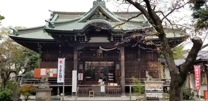 半田稲荷神社の本殿・本堂