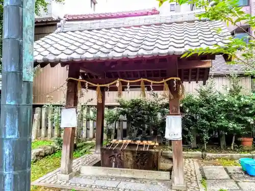 冨士神社の手水舎