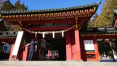 日光二荒山神社中宮祠の山門・神門