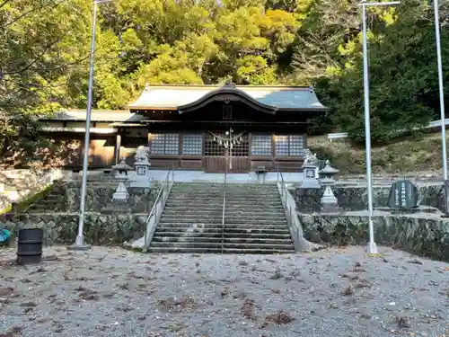 岩田神社の本殿・本堂
