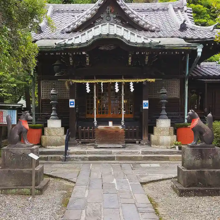 三囲神社の本殿・本堂