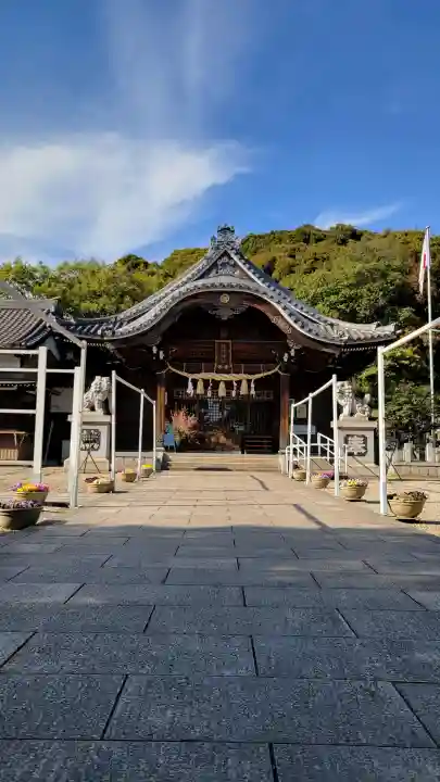 東海市熊野神社の{uncategorized: "未分類", other: "その他", undefined: "問題あり", building: "その他建物", grave: "お墓", sacred_gate: "鳥居", guardian: "狛犬", statue: "像", buddha: "仏像", history: "歴史", nature: "自然", garden: "庭園", animal: "動物", pagoda: "塔", temizu: "手水舎", mountain_gate: "山門・神門", sanctuary: "本殿・本堂", subordinate: "末社・摂社", art: "芸術", scenery: "景色", jizo: "地蔵", ema: "絵馬", goshuin: "御朱印", omikuji: "おみくじ", items: "授与品その他", amulet: "お守り", goshuincho: "御朱印帳", eats: "食事", festival: "お祭り", votive_dance: "神楽", shichigosan: "七五三参", wedding: "結婚式", experience: "体験その他", initially: "初詣", around: "周辺", anti_infection: "感染症対策"}