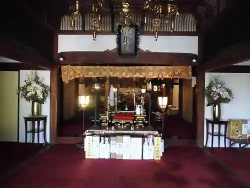 燈明寺の本殿・本堂