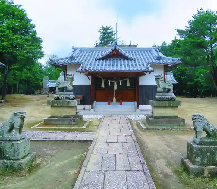 熊野神社の本殿・本堂