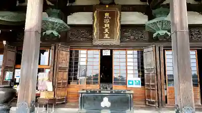 多聞院の本殿・本堂