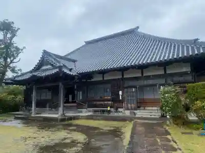 光明寺の{uncategorized: "未分類", other: "その他", undefined: "問題あり", building: "その他建物", grave: "お墓", sacred_gate: "鳥居", guardian: "狛犬", statue: "像", buddha: "仏像", history: "歴史", nature: "自然", garden: "庭園", animal: "動物", pagoda: "塔", temizu: "手水舎", mountain_gate: "山門・神門", sanctuary: "本殿・本堂", subordinate: "末社・摂社", art: "芸術", scenery: "景色", jizo: "地蔵", ema: "絵馬", goshuin: "御朱印", omikuji: "おみくじ", items: "授与品その他", amulet: "お守り", goshuincho: "御朱印帳", eats: "食事", festival: "お祭り", votive_dance: "神楽", shichigosan: "七五三参", wedding: "結婚式", experience: "体験その他", initially: "初詣", around: "周辺", anti_infection: "感染症対策"}