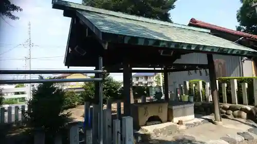 外山神社の手水舎